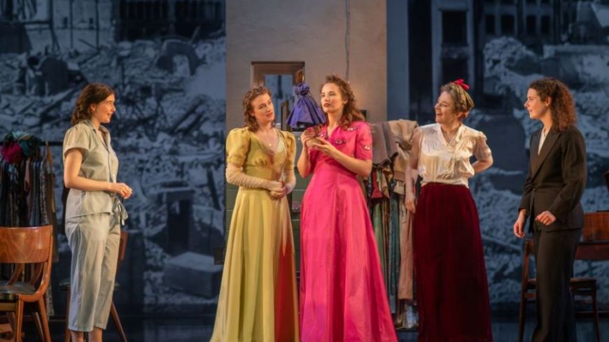 Molly McGrath, Shannon Watson, Julia Brown, Amy Kennedy and Molly Vevers in The Girls of Slender Means.  photo credit, Mihaela Bodlovic