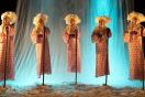 5 floating women in Fringe Show Little Wimmin